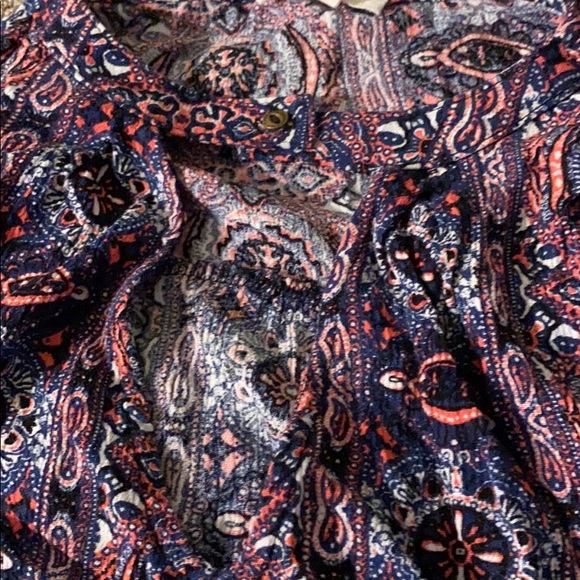 Lace and whiskey blouse top - Picture 2 of 3